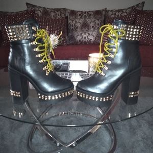 Cape Robbin Chunky Boots